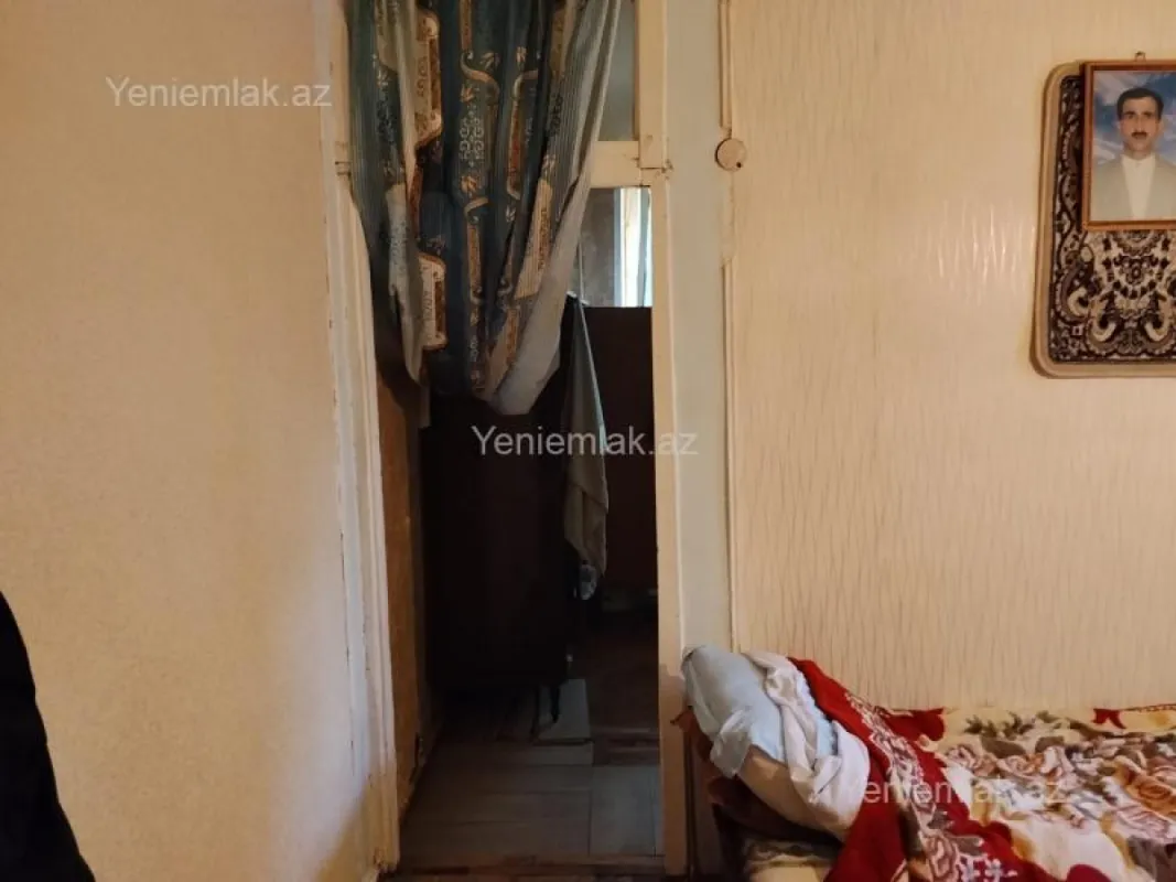 Satılır 5 otaqlı köhnə tikili 120 m²