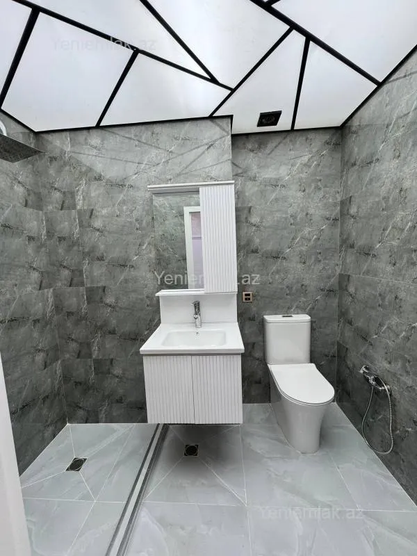 Satılır 3 otaqlı yeni tikili 90 m²