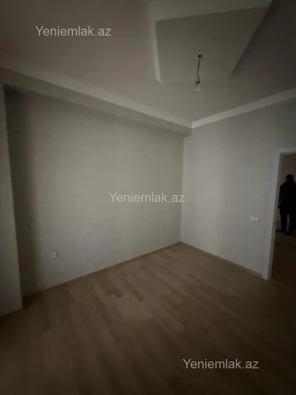 Satılır 3 otaqlı yeni tikili 129.5 m²