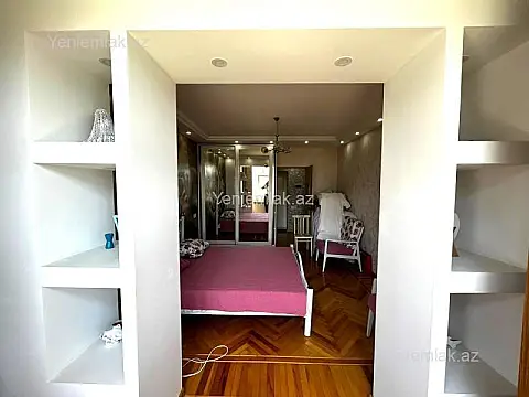 Satılır 3 otaqlı köhnə tikili 60 m²