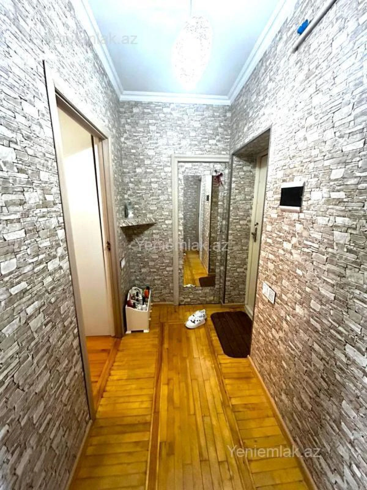 Satılır 3 otaqlı köhnə tikili 60 m²