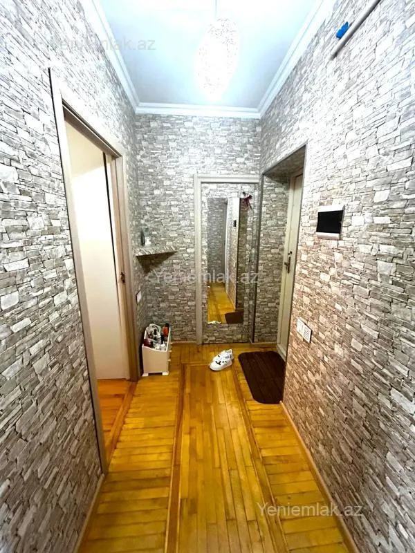 Satılır 3 otaqlı köhnə tikili 60 m²