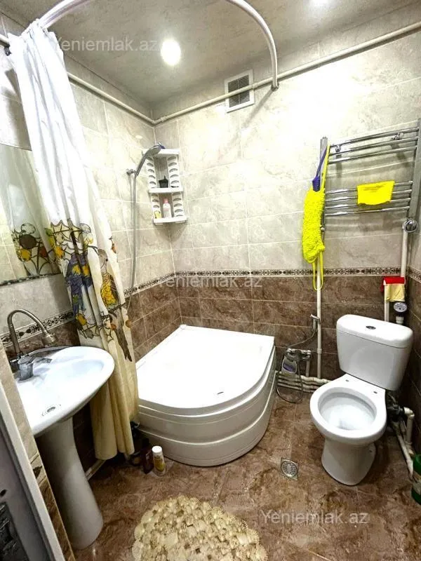 Satılır 3 otaqlı köhnə tikili 60 m²