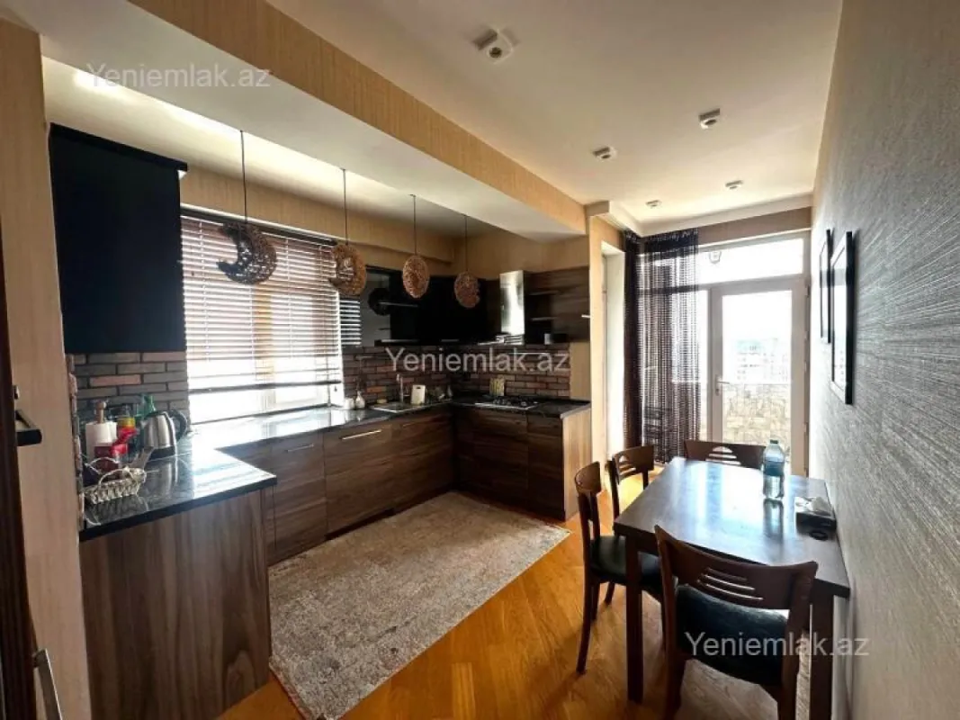 Satılır 2 otaqlı yeni tikili 106 m²