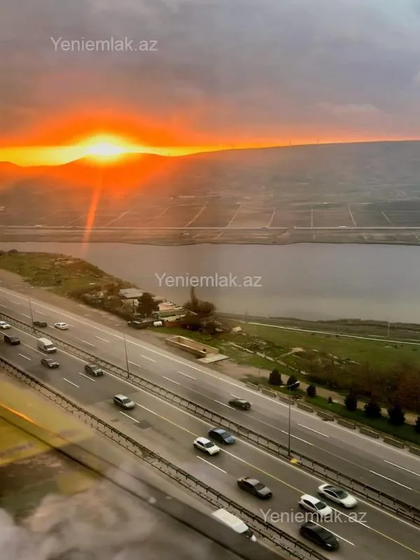 Satılır 3 otaqlı yeni tikili 101 m²