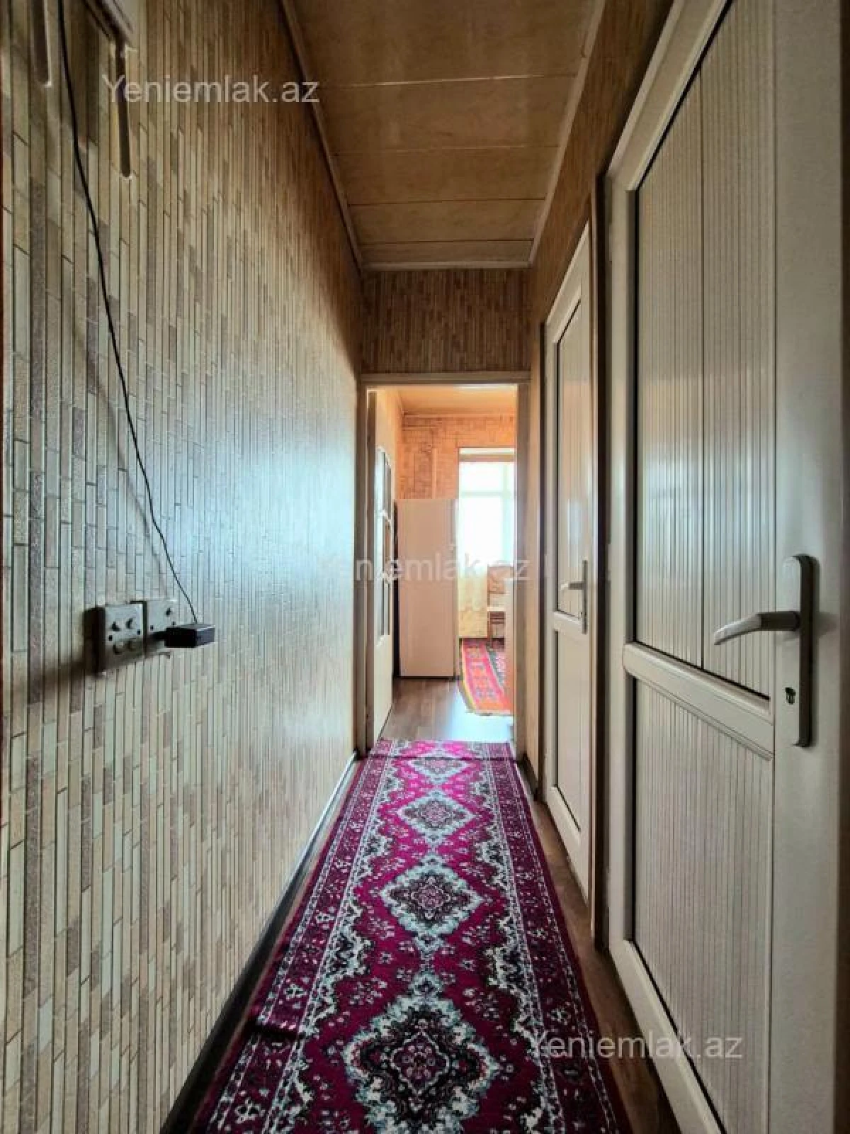 Satılır 2 otaqlı köhnə tikili 60 m²