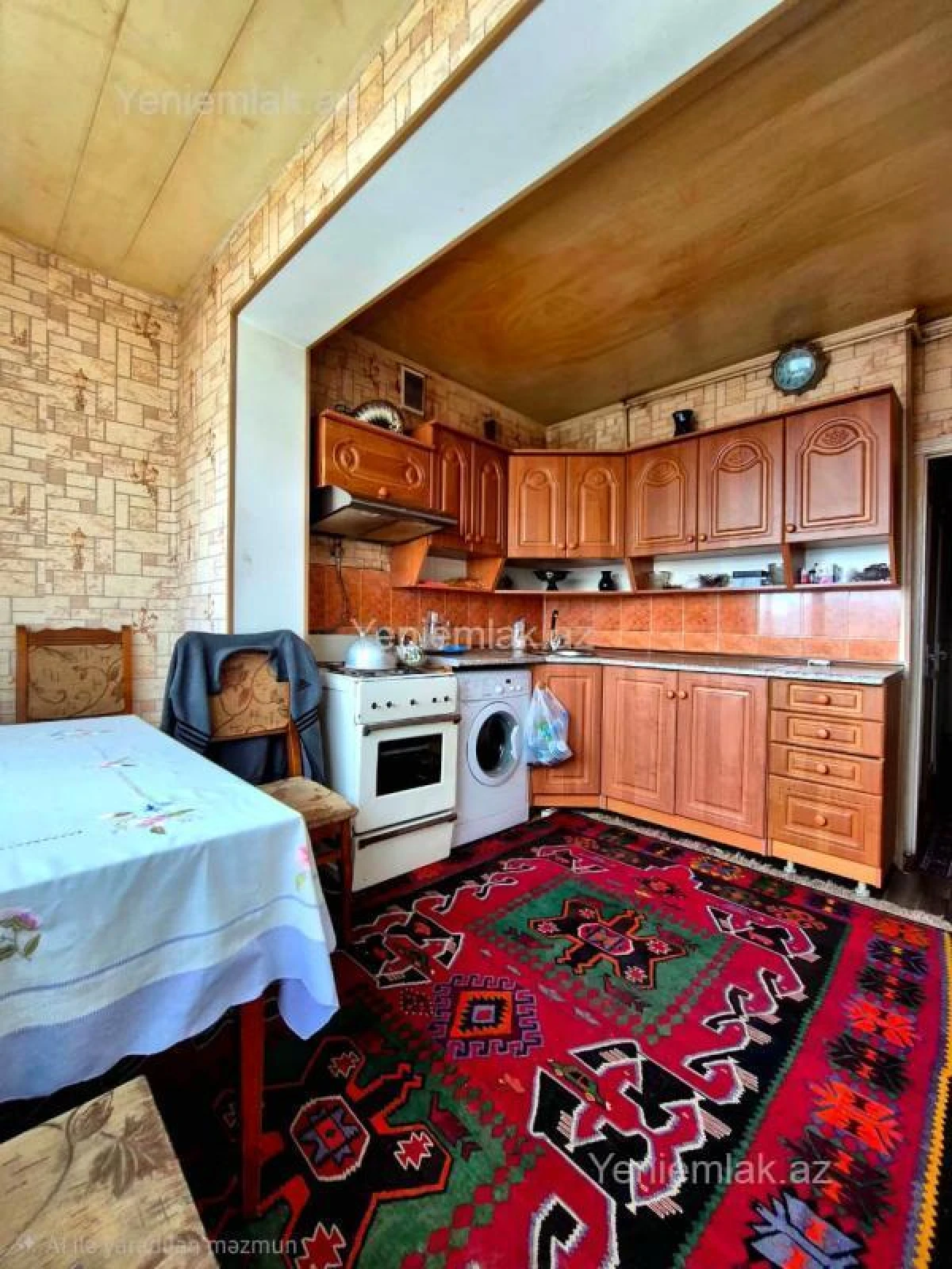 Satılır 2 otaqlı köhnə tikili 60 m²