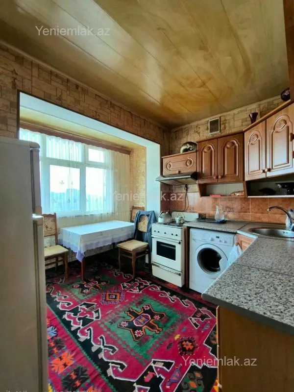 Satılır 2 otaqlı köhnə tikili 60 m²
