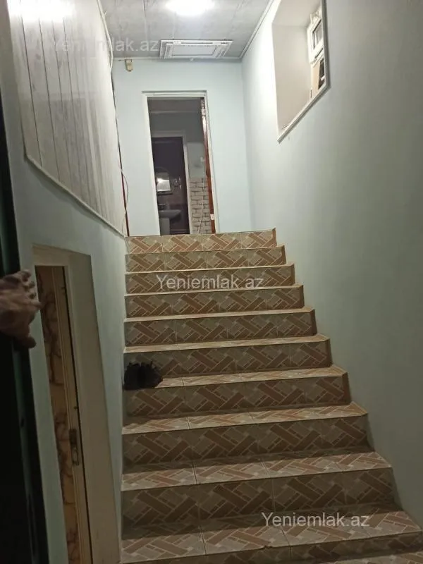 Satılır 4 otaqlı həyət evi 150 m²