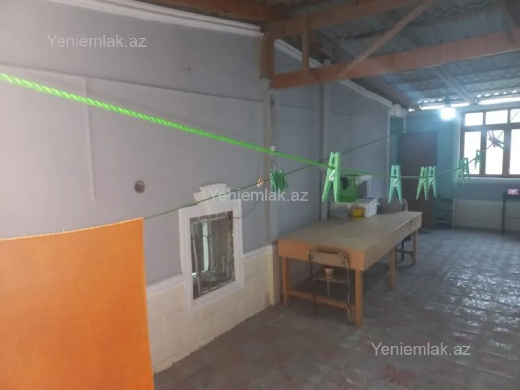 Satılır 4 otaqlı həyət evi 150 m²