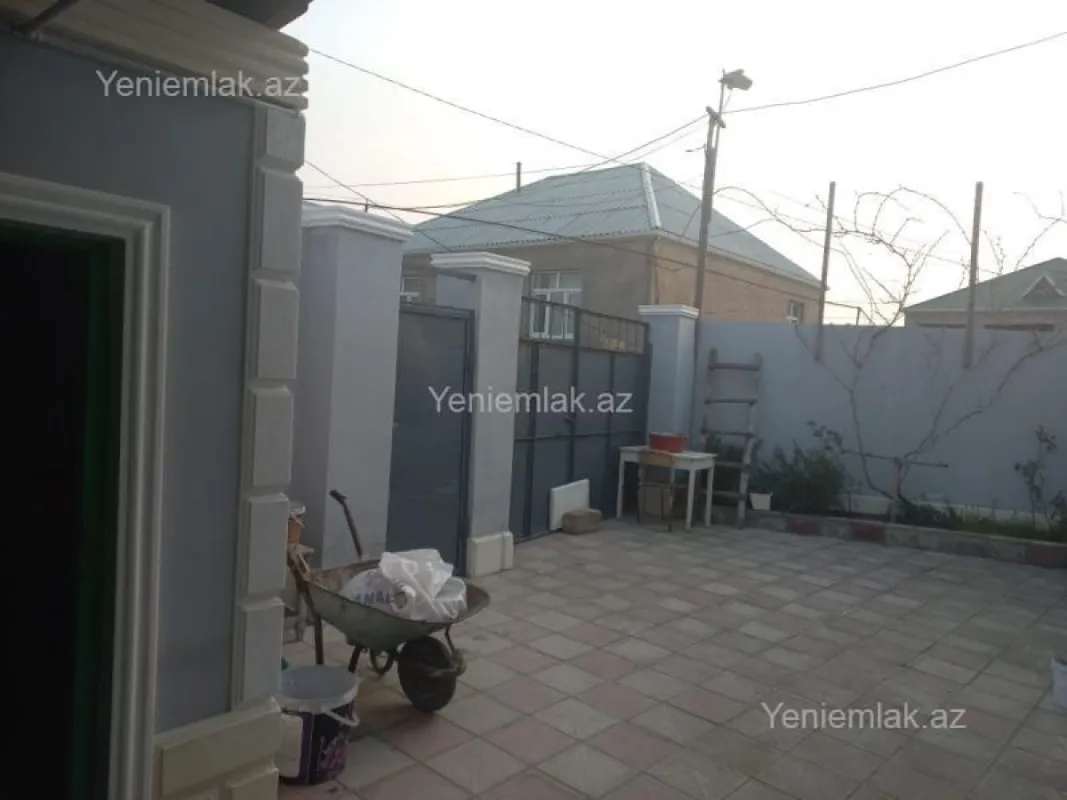 Satılır 4 otaqlı həyət evi 150 m²