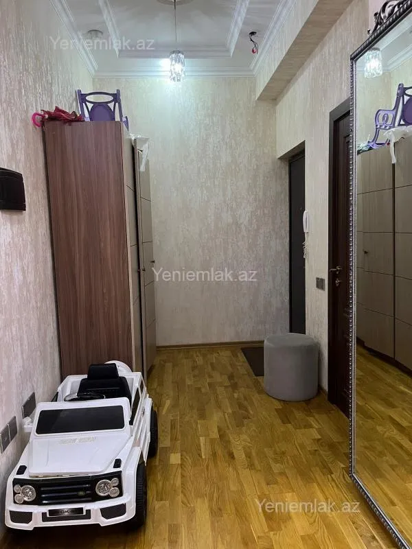 Satılır 3 otaqlı yeni tikili 110 m²