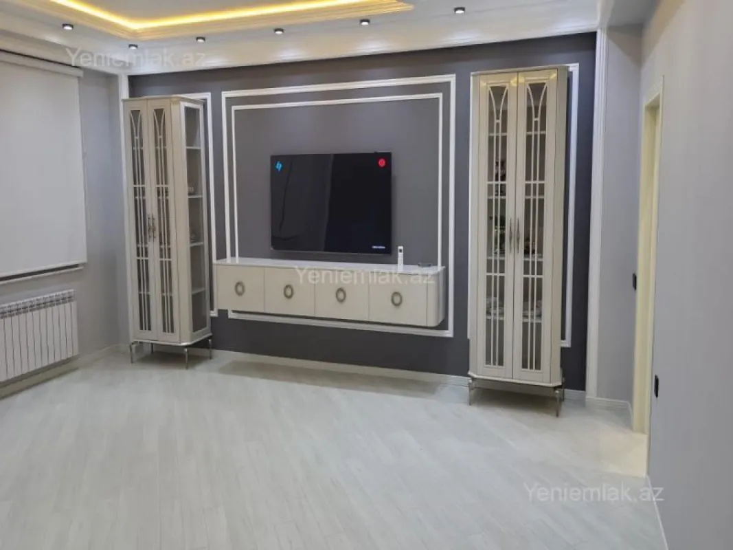 Satılır 3 otaqlı yeni tikili 155 m²