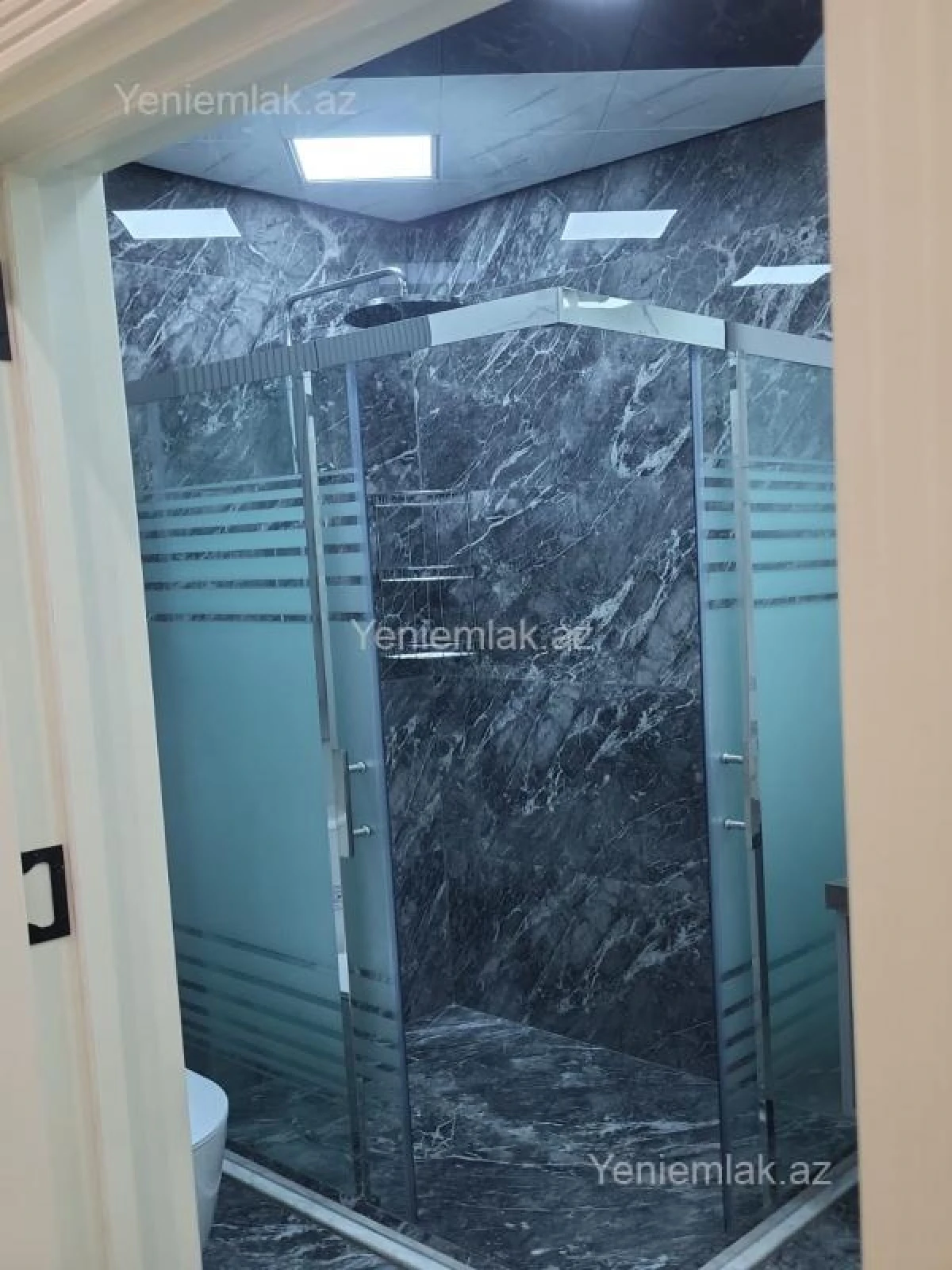 Satılır 3 otaqlı yeni tikili 155 m²