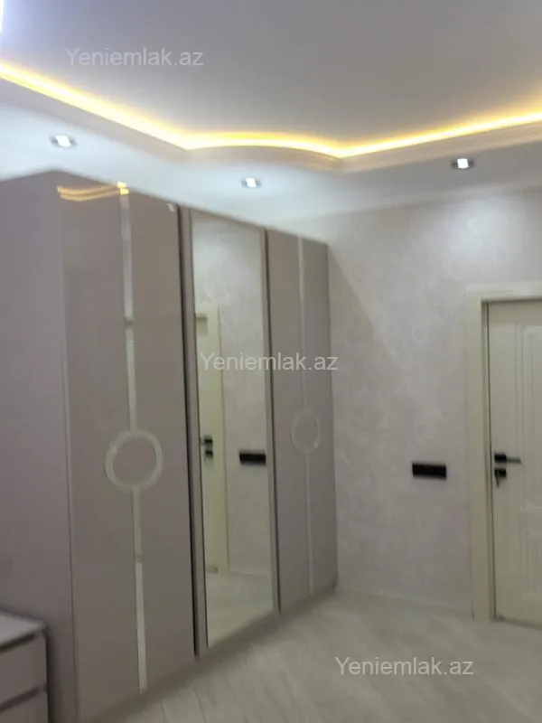 Satılır 3 otaqlı yeni tikili 155 m²