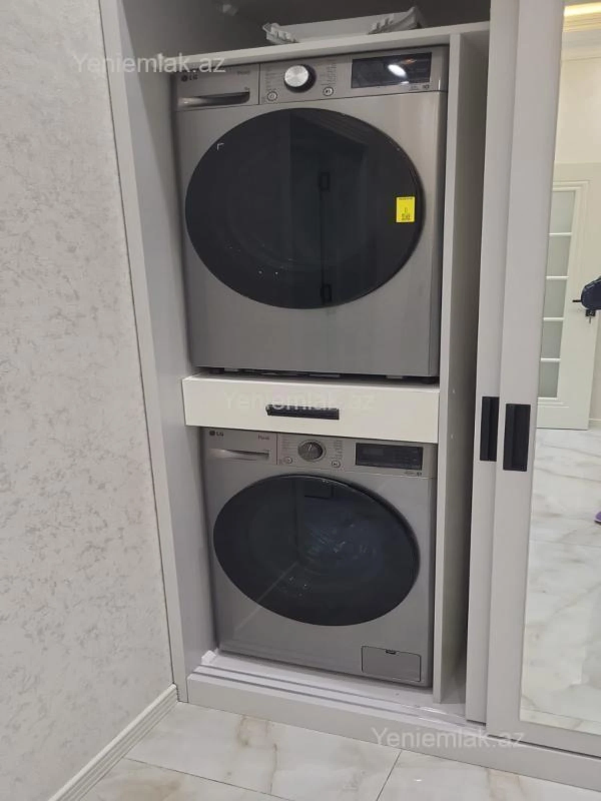 Satılır 3 otaqlı yeni tikili 155 m²