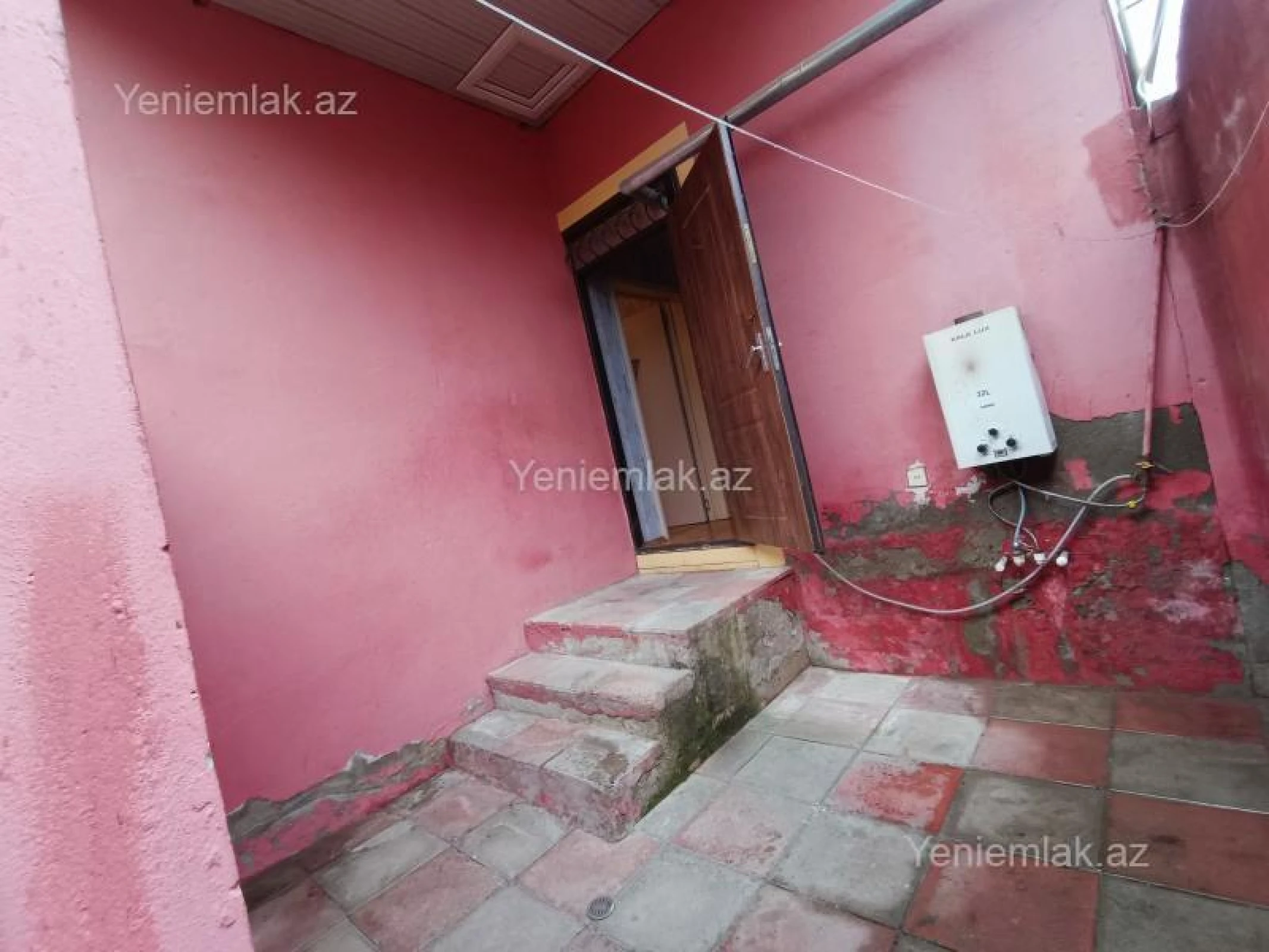 Satılır 2 otaqlı həyət evi 54 m²