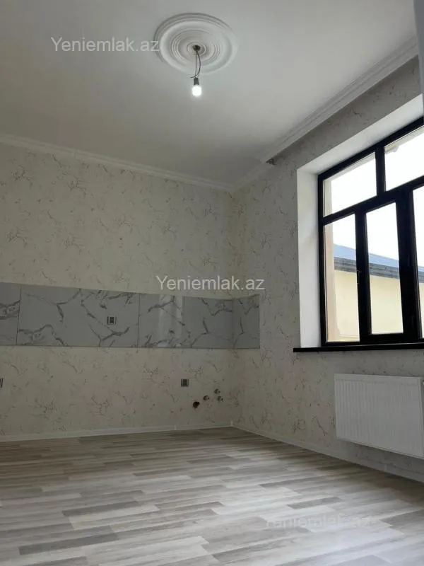 Satılır 5 otaqlı həyət evi 140 m²