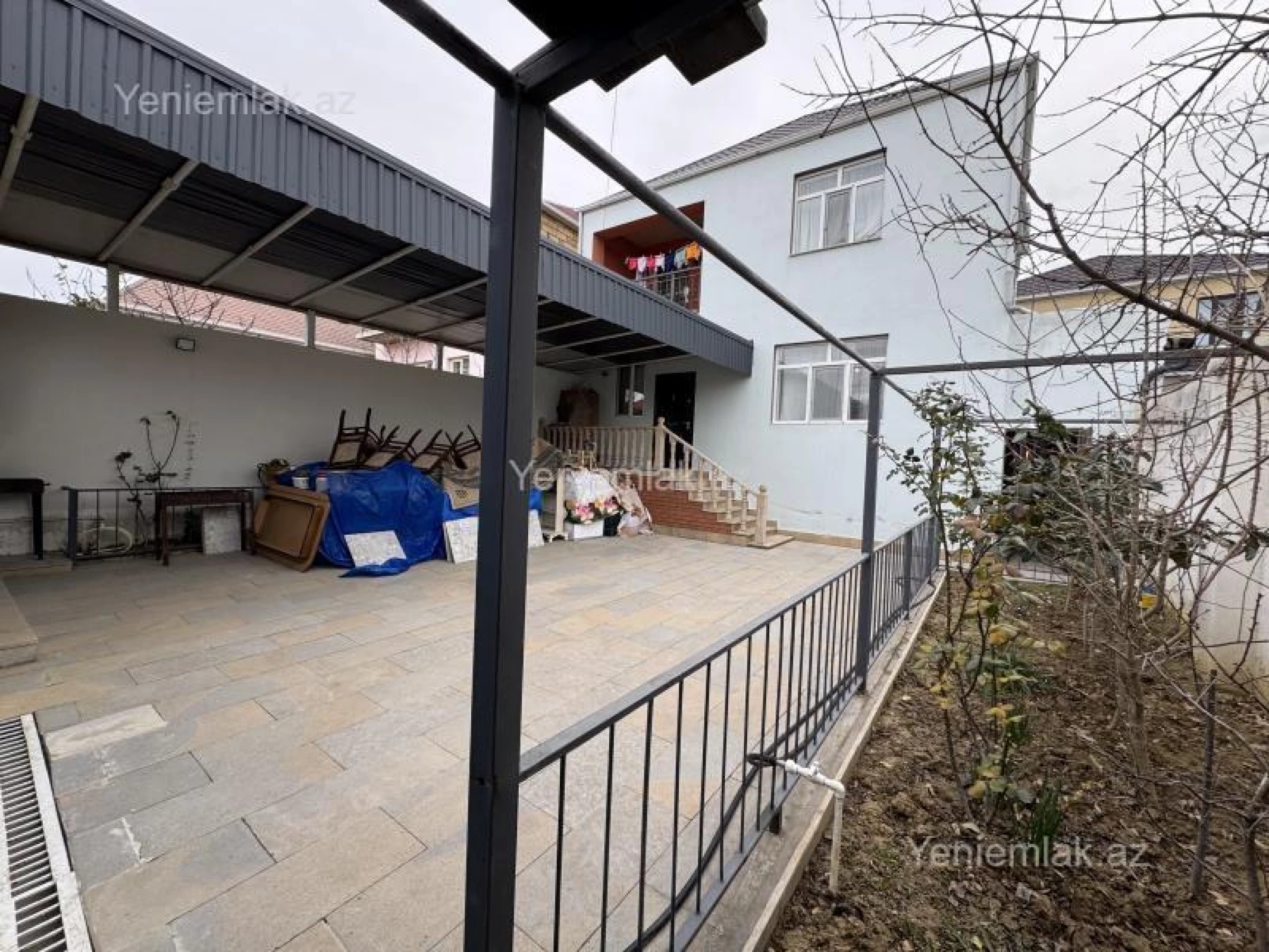 Satılır 4 otaqlı həyət evi 200 m²