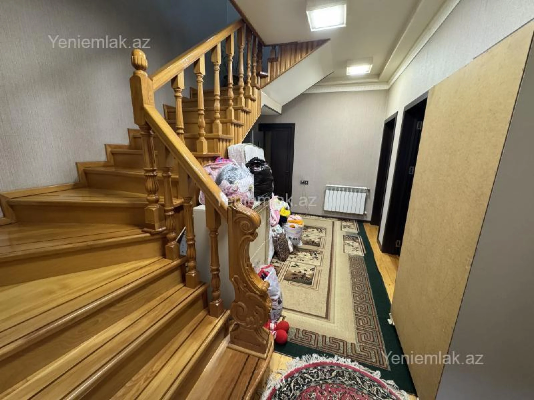 Satılır 4 otaqlı həyət evi 200 m²