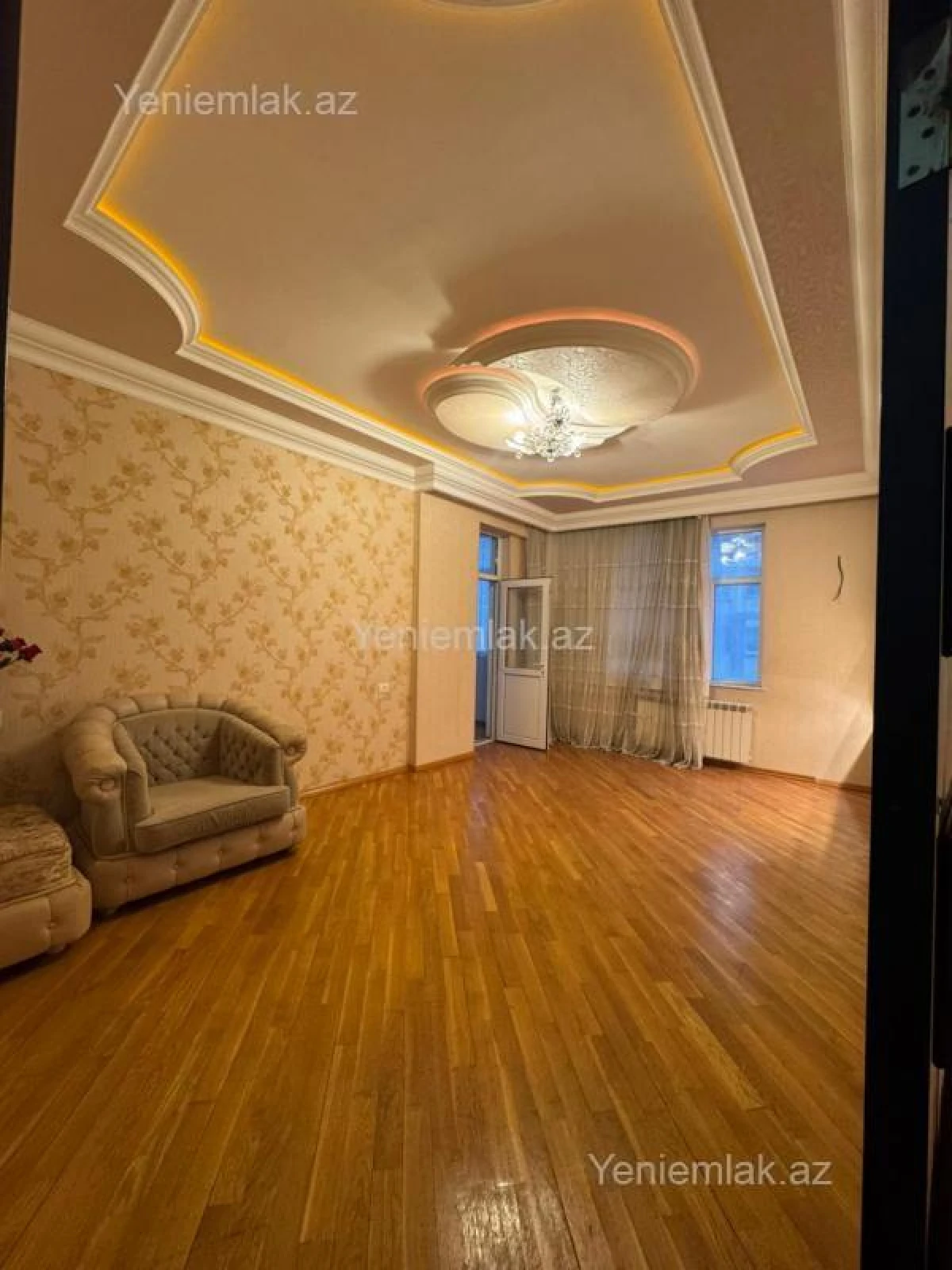 Satılır 3 otaqlı yeni tikili 115 m²