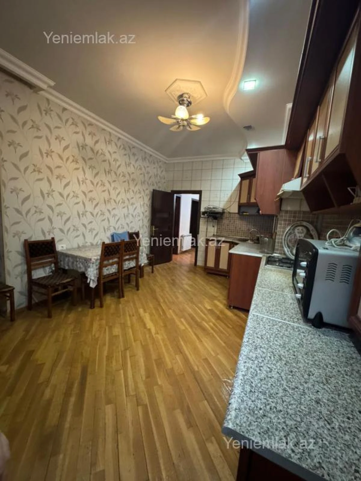 Satılır 3 otaqlı yeni tikili 115 m²