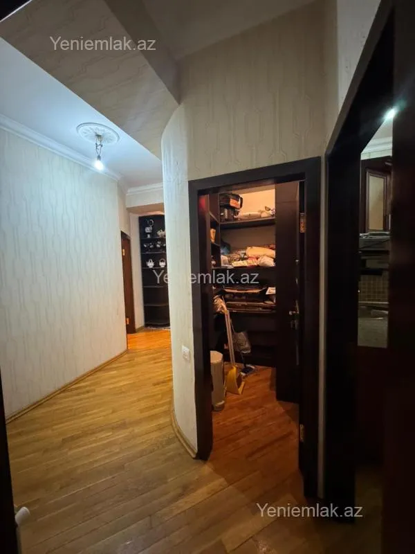 Satılır 3 otaqlı yeni tikili 115 m²