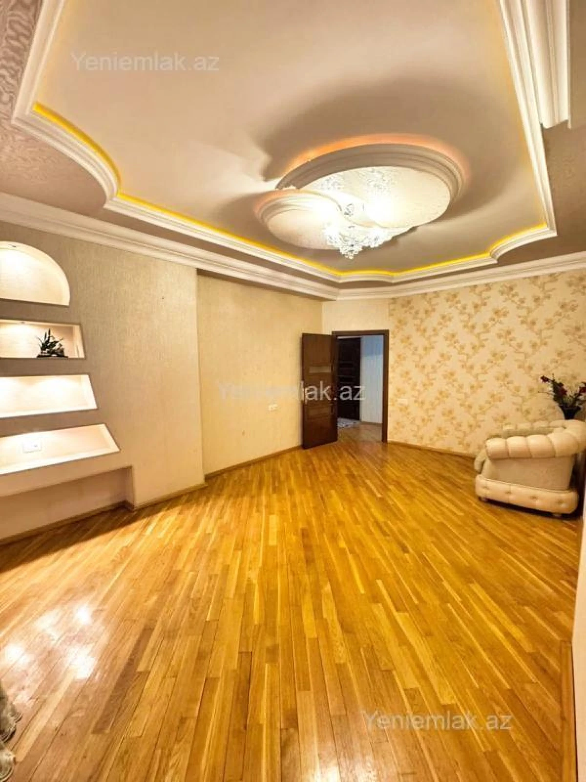 Satılır 3 otaqlı yeni tikili 115 m²