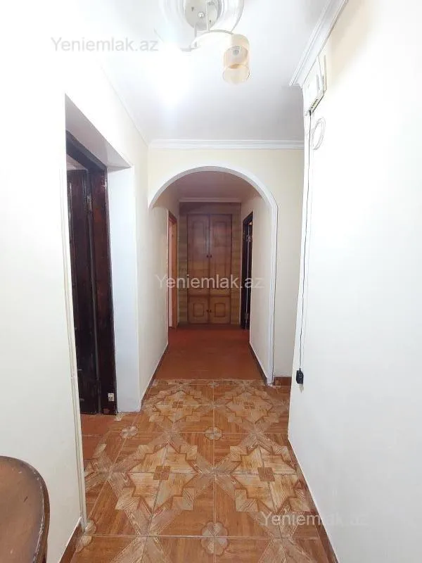 Satılır 3 otaqlı köhnə tikili 85 m²