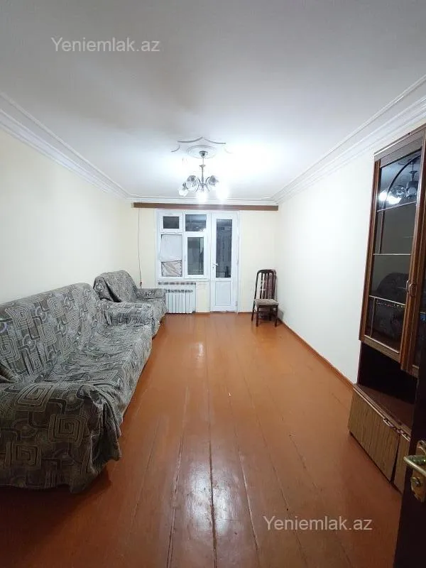 Satılır 3 otaqlı köhnə tikili 85 m²