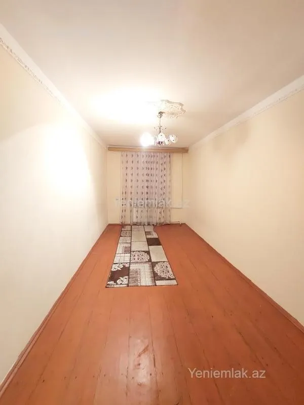 Satılır 3 otaqlı köhnə tikili 85 m²