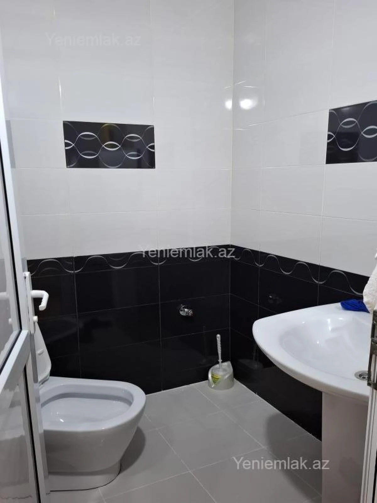 Satılır 2 otaqlı yeni tikili 99 m²