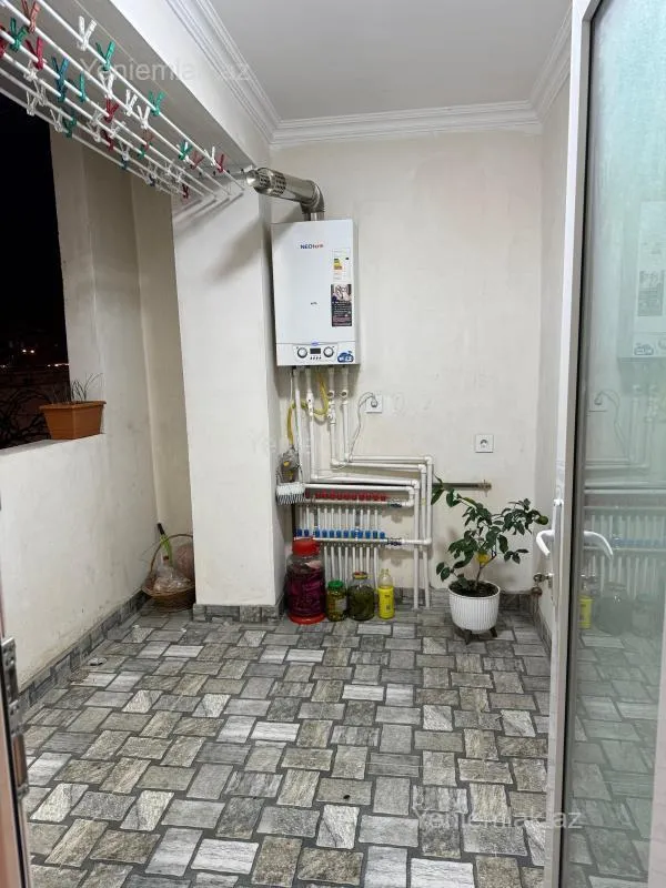 Satılır 5 otaqlı köhnə tikili 127 m²