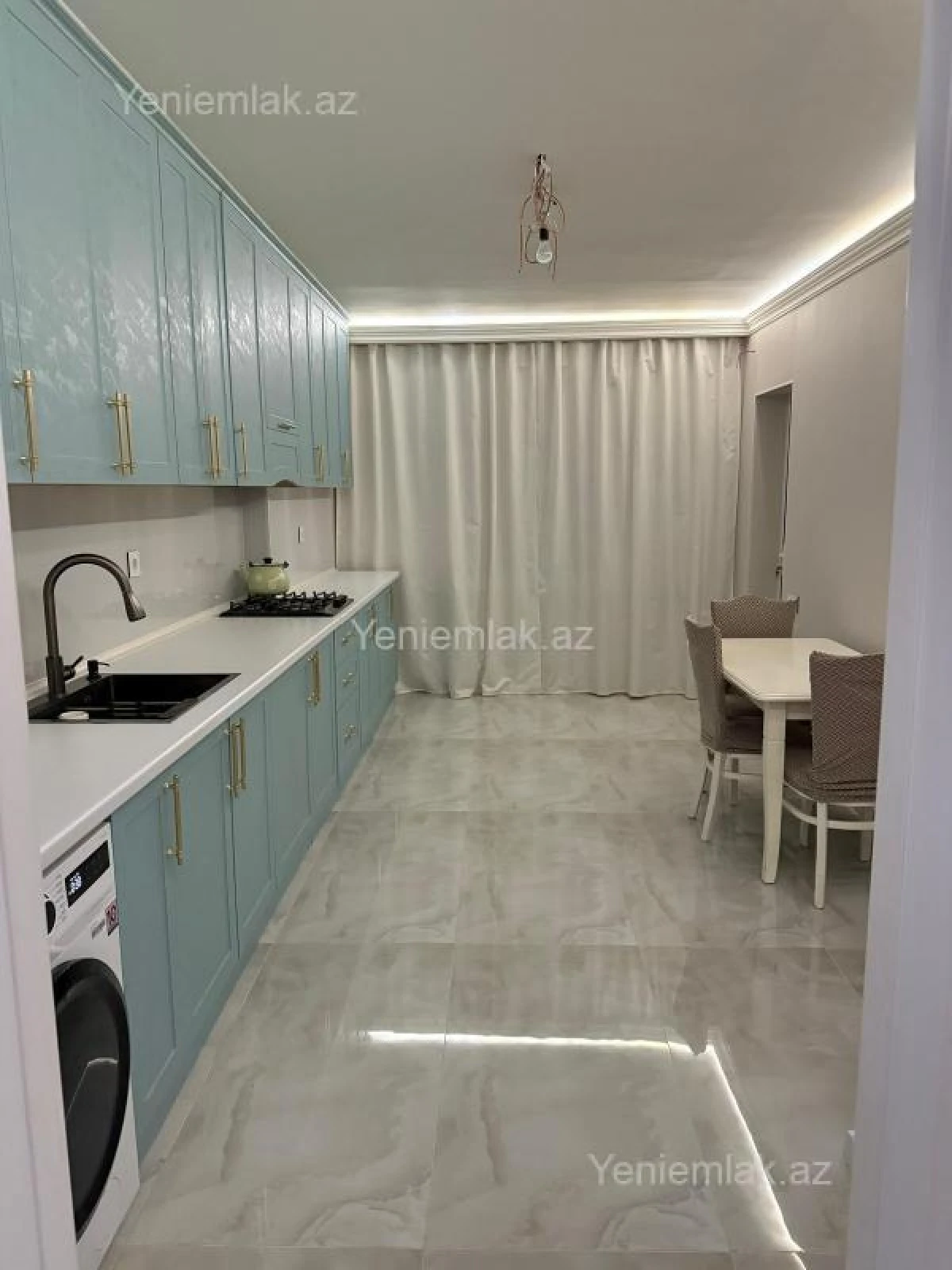 Satılır 5 otaqlı köhnə tikili 127 m²