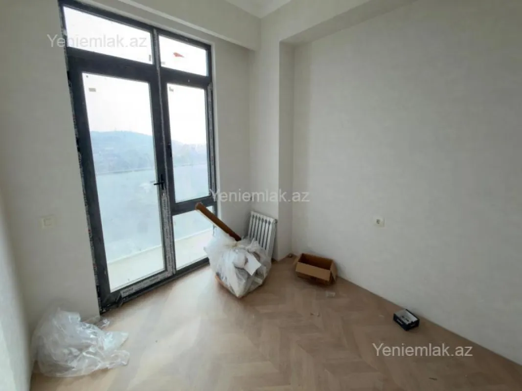 Satılır 3 otaqlı yeni tikili 86 m²
