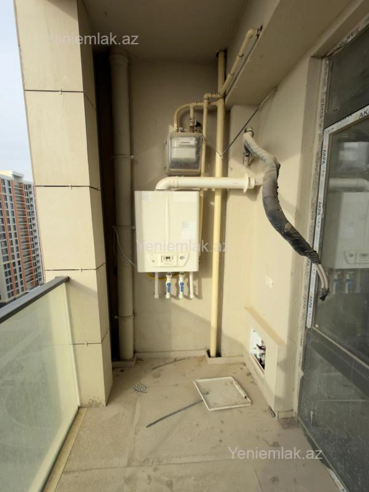 Satılır 3 otaqlı yeni tikili 86 m²