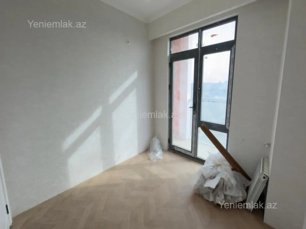 Satılır 3 otaqlı yeni tikili 86 m²