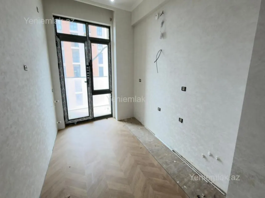 Satılır 3 otaqlı yeni tikili 86 m²