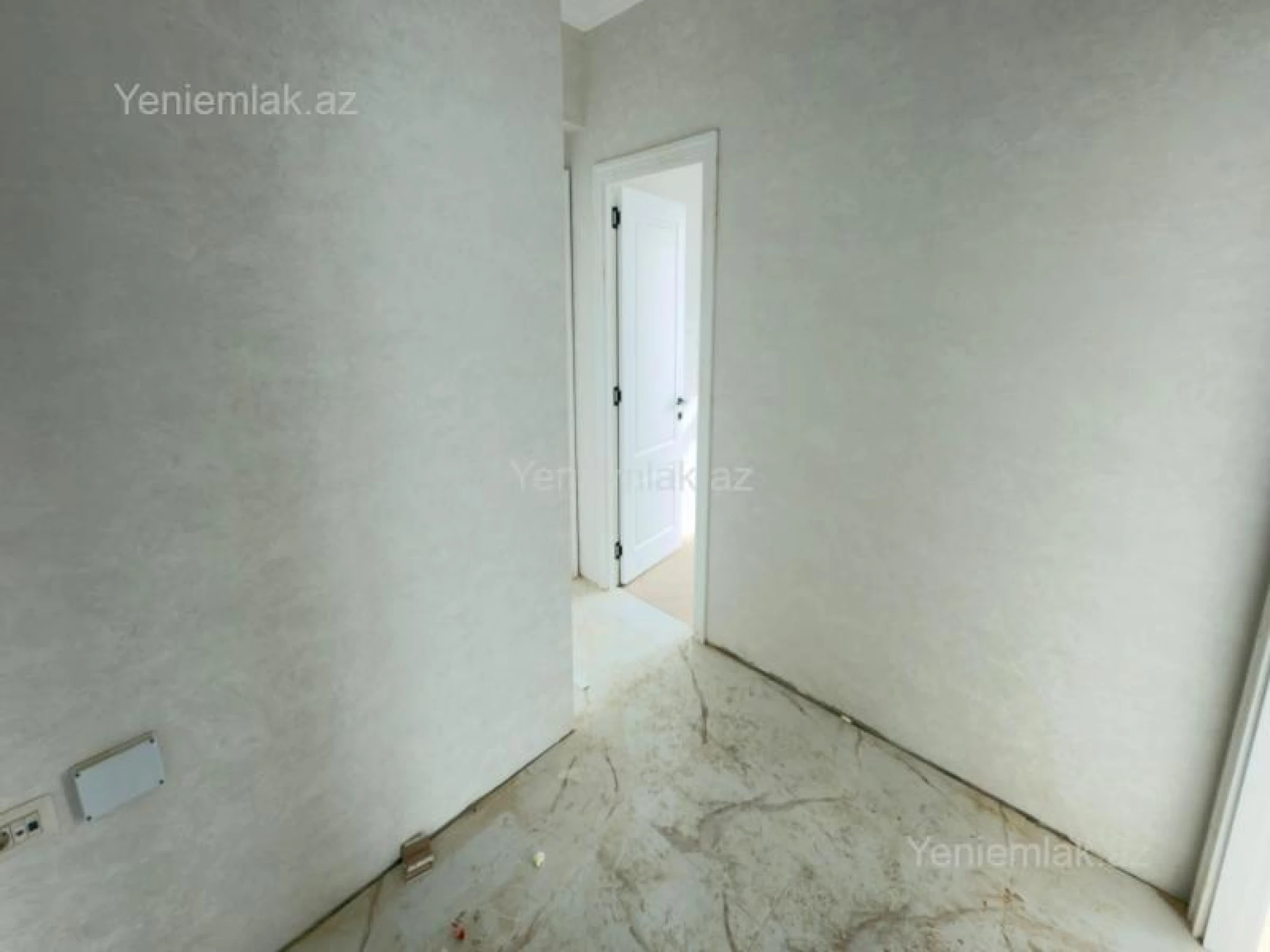 Satılır 3 otaqlı yeni tikili 86 m²