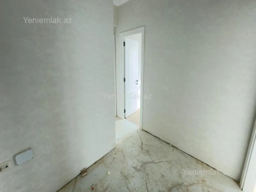 Satılır 3 otaqlı yeni tikili 86 m²