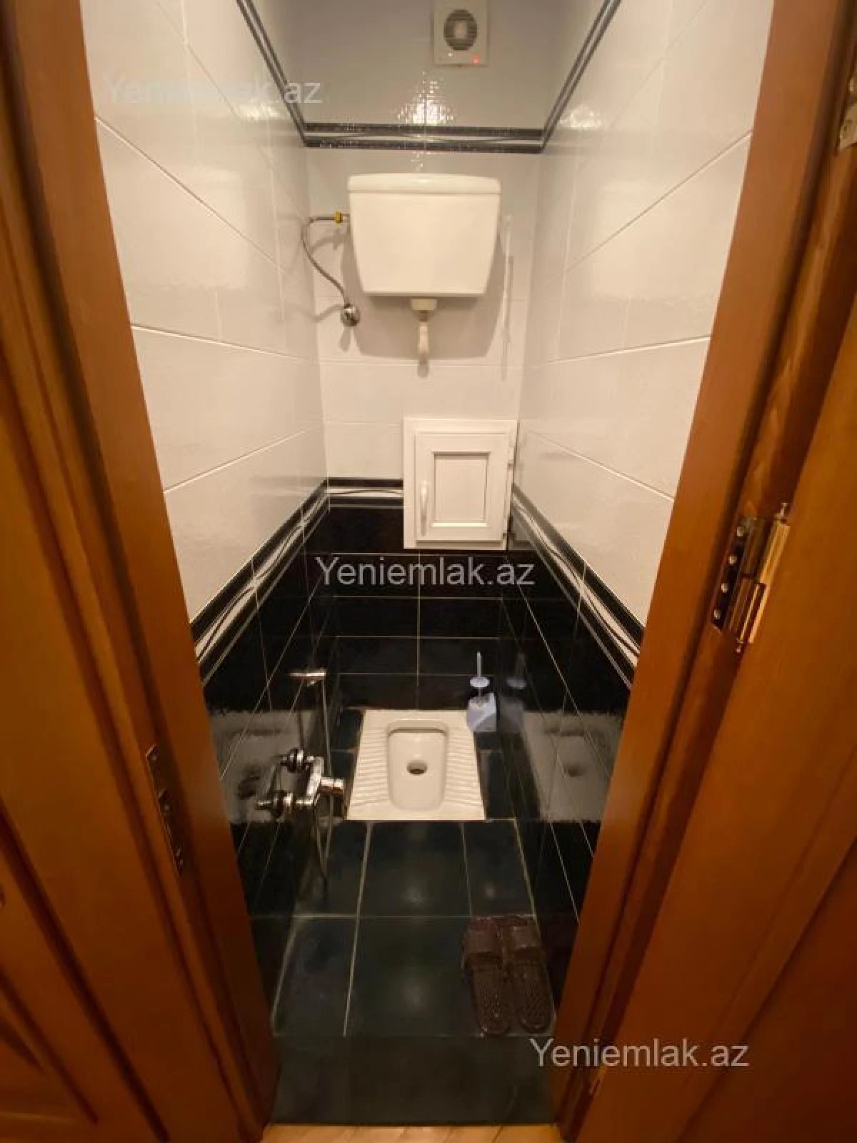 Satılır 2 otaqlı köhnə tikili 55 m²