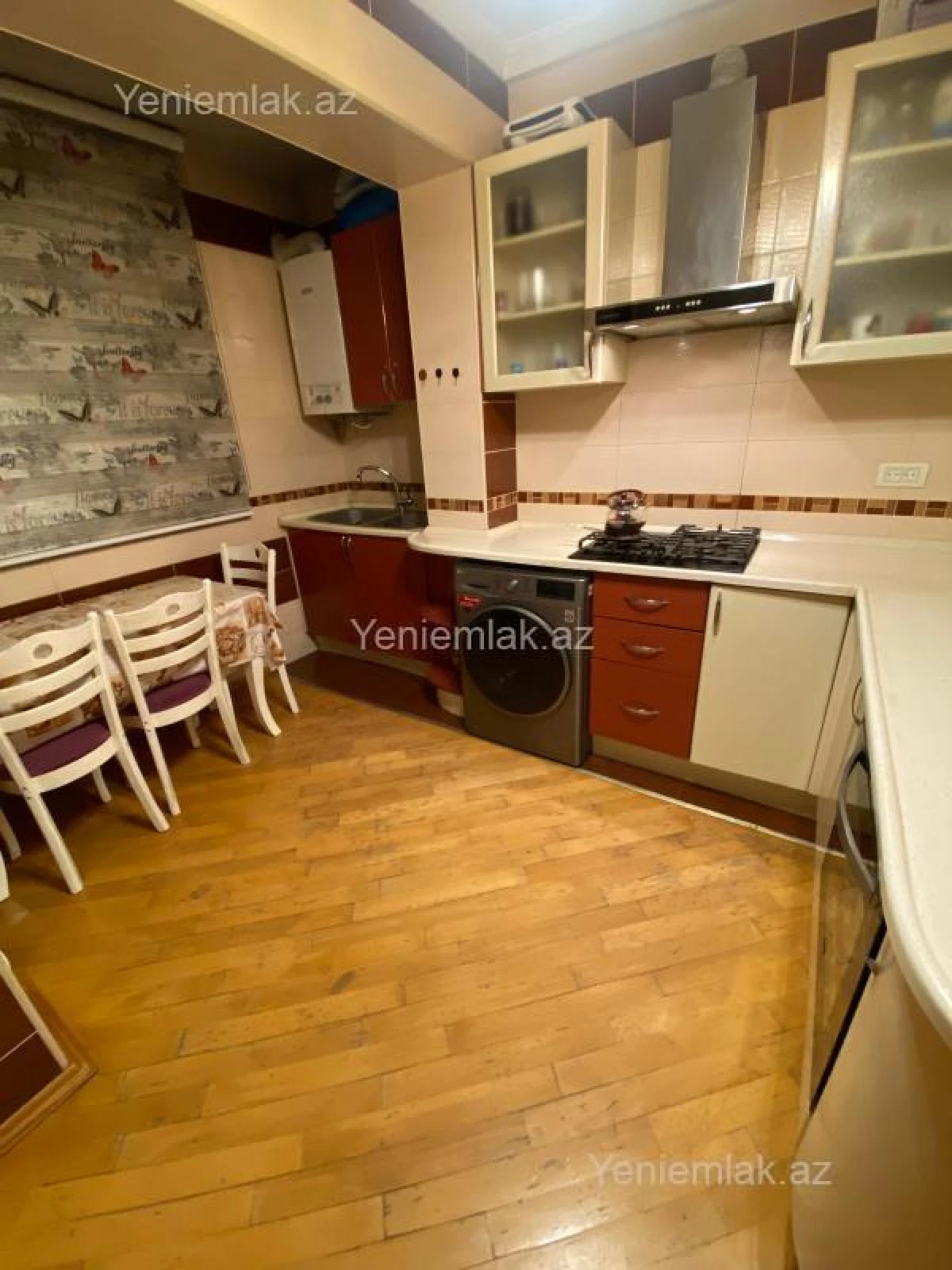 Satılır 2 otaqlı köhnə tikili 55 m²