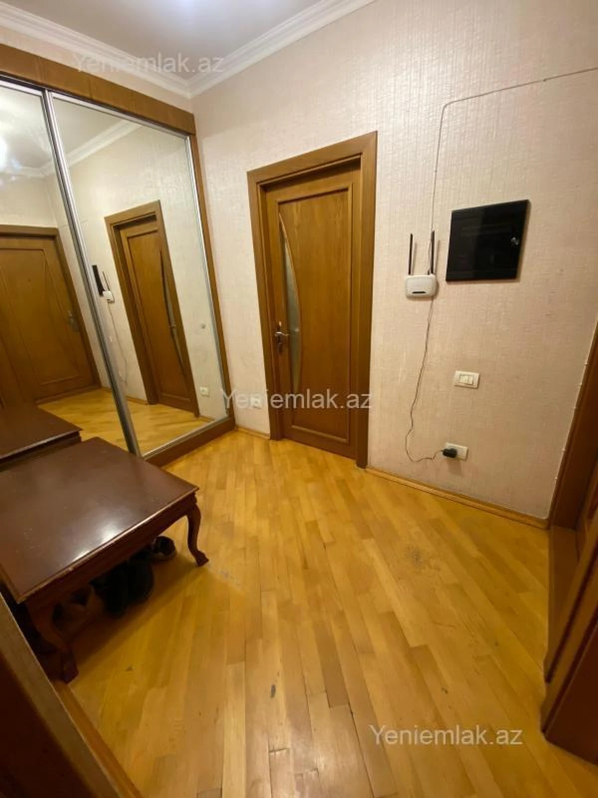 Satılır 2 otaqlı köhnə tikili 55 m²