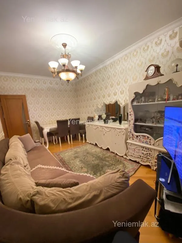 Satılır 2 otaqlı köhnə tikili 55 m²