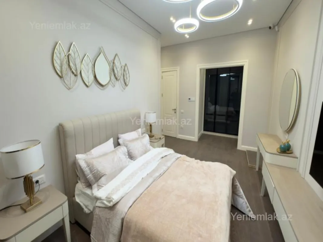 Satılır 4 otaqlı yeni tikili 128 m²