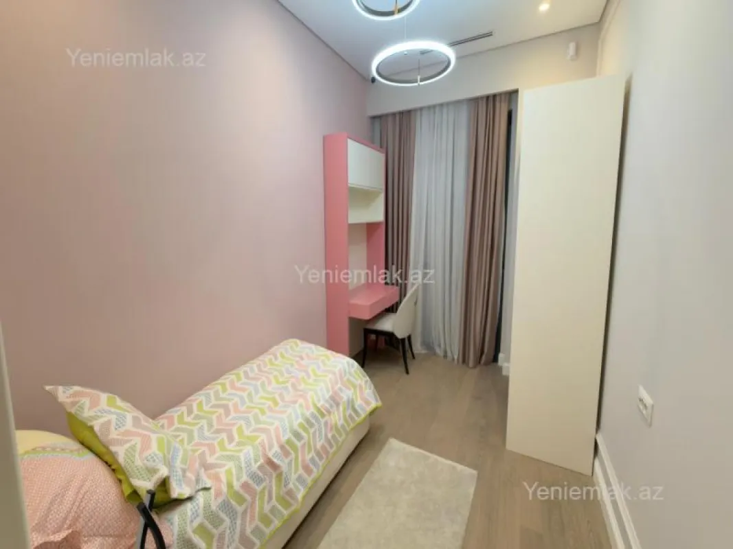Satılır 4 otaqlı yeni tikili 128 m²
