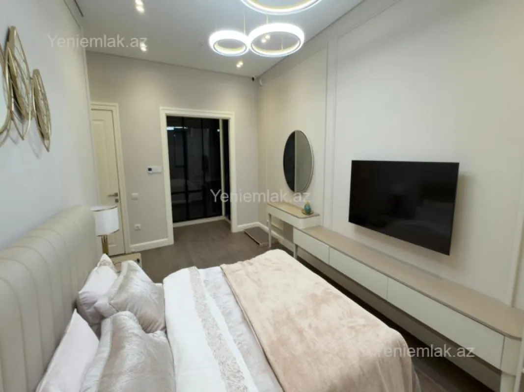 Satılır 4 otaqlı yeni tikili 128 m²