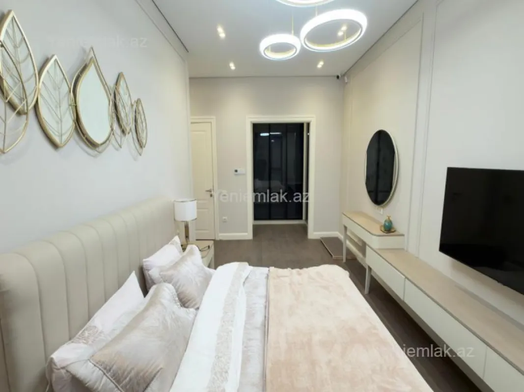 Satılır 4 otaqlı yeni tikili 128 m²