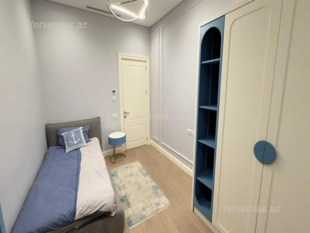 Satılır 4 otaqlı yeni tikili 128 m²