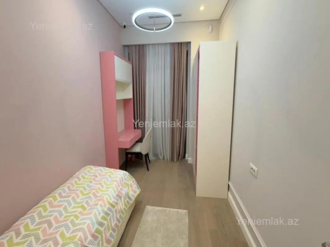 Satılır 4 otaqlı yeni tikili 128 m²